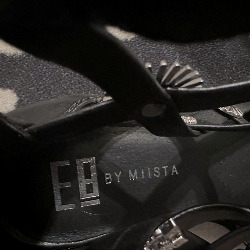 Miista booty - Picture 3 of 4